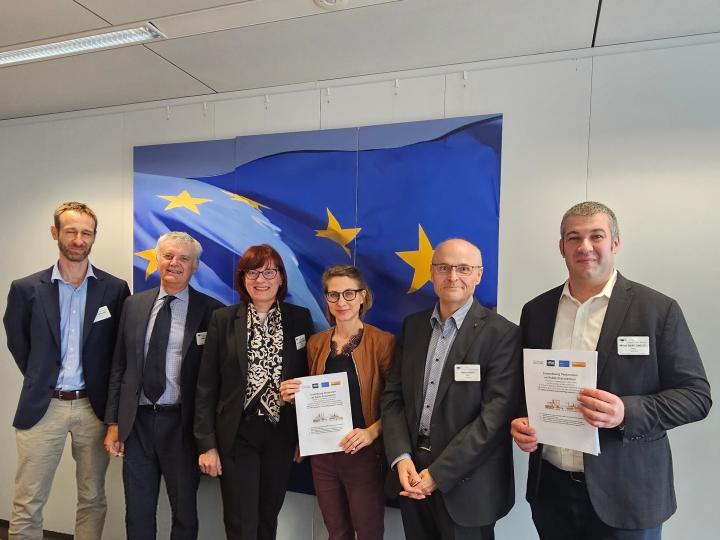 Pic meeting Séjourné